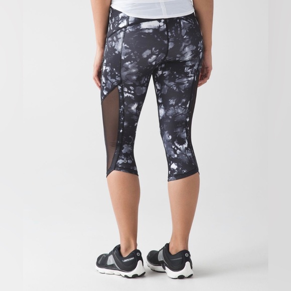 Lululemon Sun Runner Crop - Picture 6 of 8